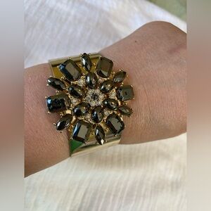 Jeweled‎ Flower Hinged Bracelet